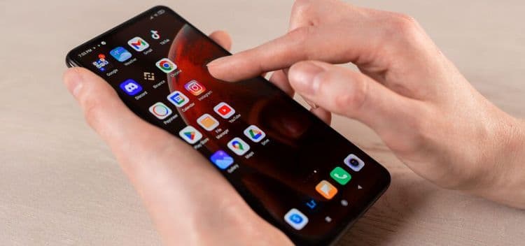 Social Media Breaks Work (Just Not How You'd Expect)